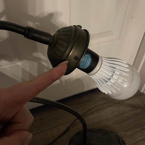 Vintage Gilbert Floral Tulip Lilly Pad Table Lamp USA Bronze Base RARE - Picture 6 of 14